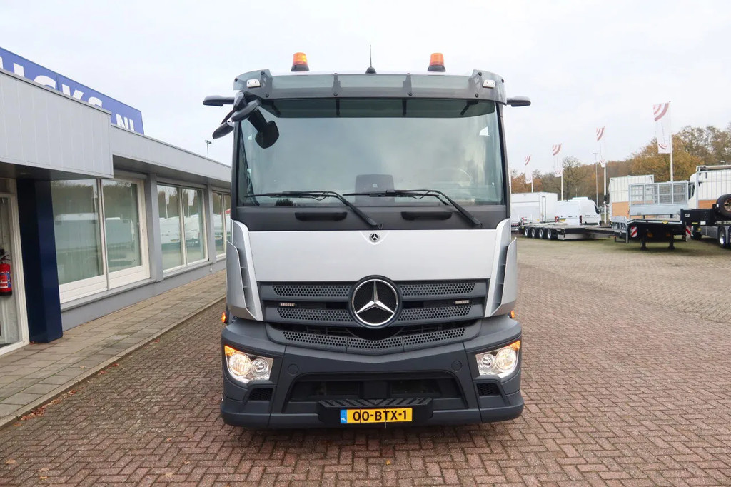 Mercedes-Benz Actros 2133 L Trekker + Hiab Kraan met City Trailer: OT-92-VD 10