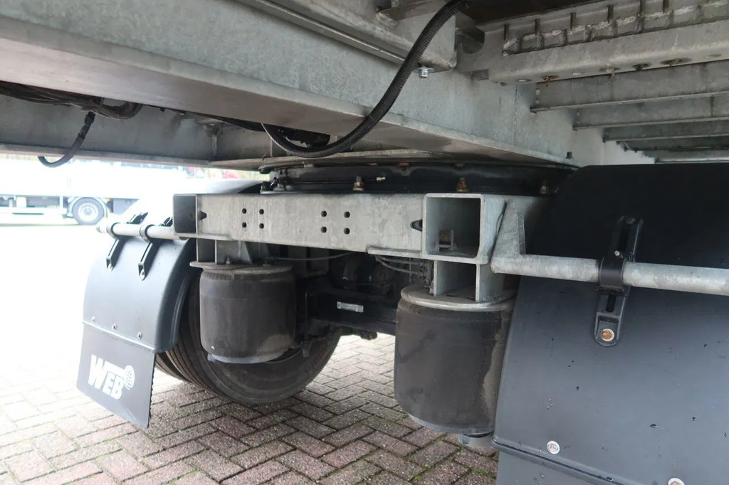 Mercedes-Benz Actros 2133 L Trekker + Hiab Kraan met City Trailer: OT-92-VD 16