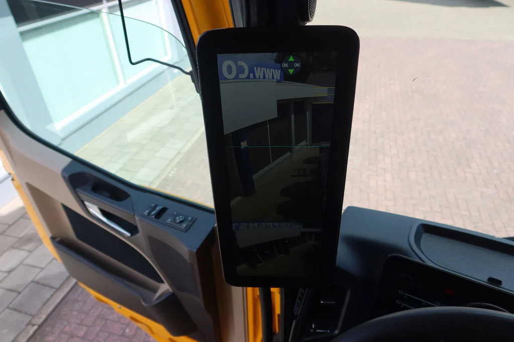 Mercedes-Benz Actros 2642 LL Chassis Cabine Giga space 13