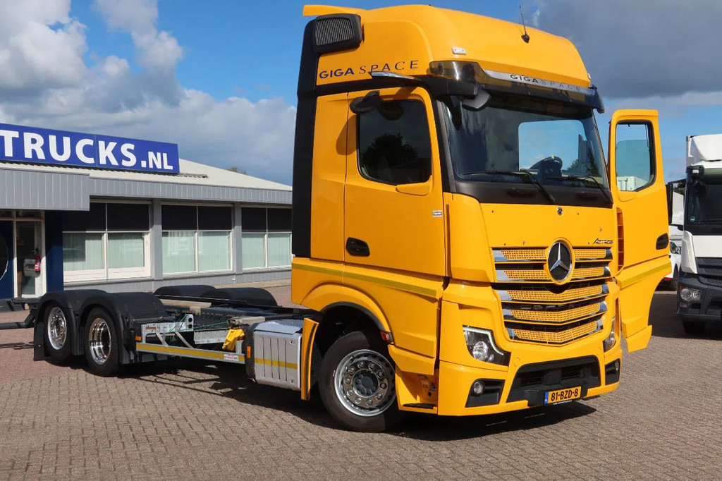 Mercedes-Benz Actros 2642 LL Chassis Cabine Giga space 20