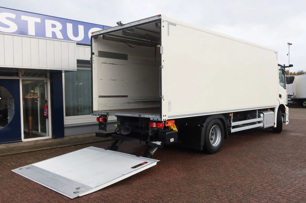 Mercedes-Benz Actros 1830 Bak + Dhollandia klep 2000 KG + rolstops. 13