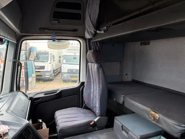 Mercedes-Benz Actros 1840 LS (MP1) (EPS WITH CLUTCH (3 PEDALS) / RETARDER / ROOF SPOILER / ETC.) 11