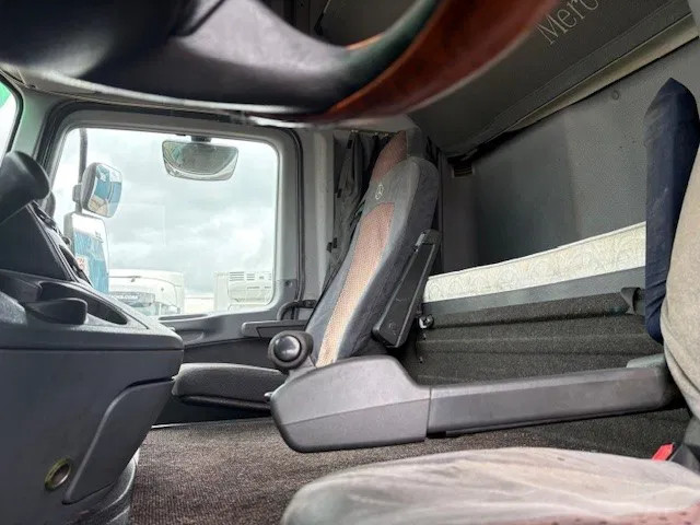 Mercedes-Benz Actros 1844 LS (MP2) (TELLIGENT AUTOMATIC / AIRCONDITIONING / 2x DIESELTANK / EURO 5) 9