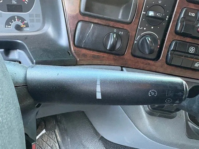 Mercedes-Benz Actros 1846 LS (MP2) (EPS WITH CLUTCH (3 PEDALS) / RETARDER / AIRCONDITIONING / ETC) 9