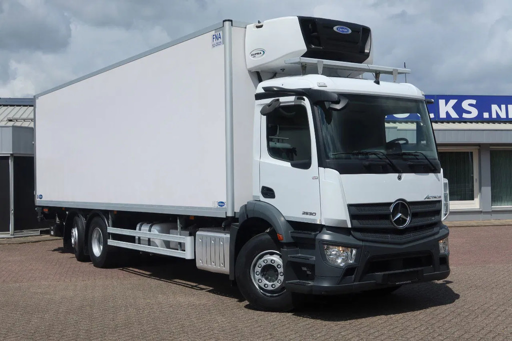 Mercedes-Benz Actros 2530 L Koel/Vries + Laadklep DHollandia 2500kg 14