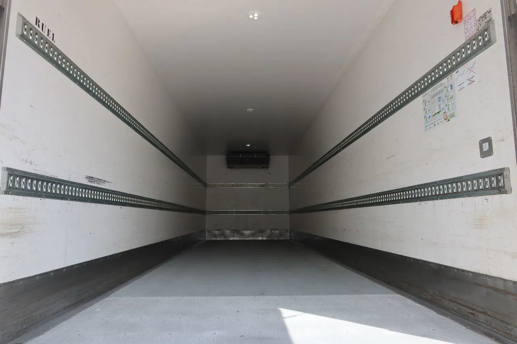 Mercedes-Benz Actros 2530 L Koel/Vries + Laadklep DHollandia 2500kg 16