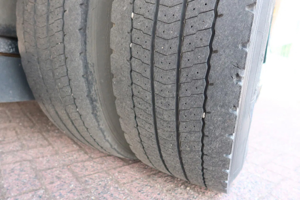 Mercedes-Benz Actros 2530 L Koel/Vries + Laadklep DHollandia 2500kg 18