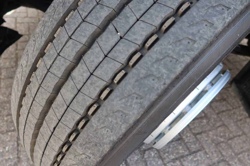 Mercedes-Benz Actros 2530 L Koel/Vries + Laadklep DHollandia 2500kg 19