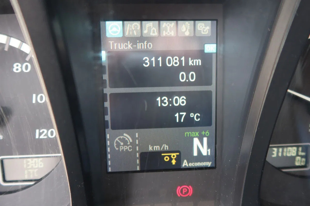 Mercedes-Benz Actros 2530 L Koel/Vries + Laadklep DHollandia 2500kg 8