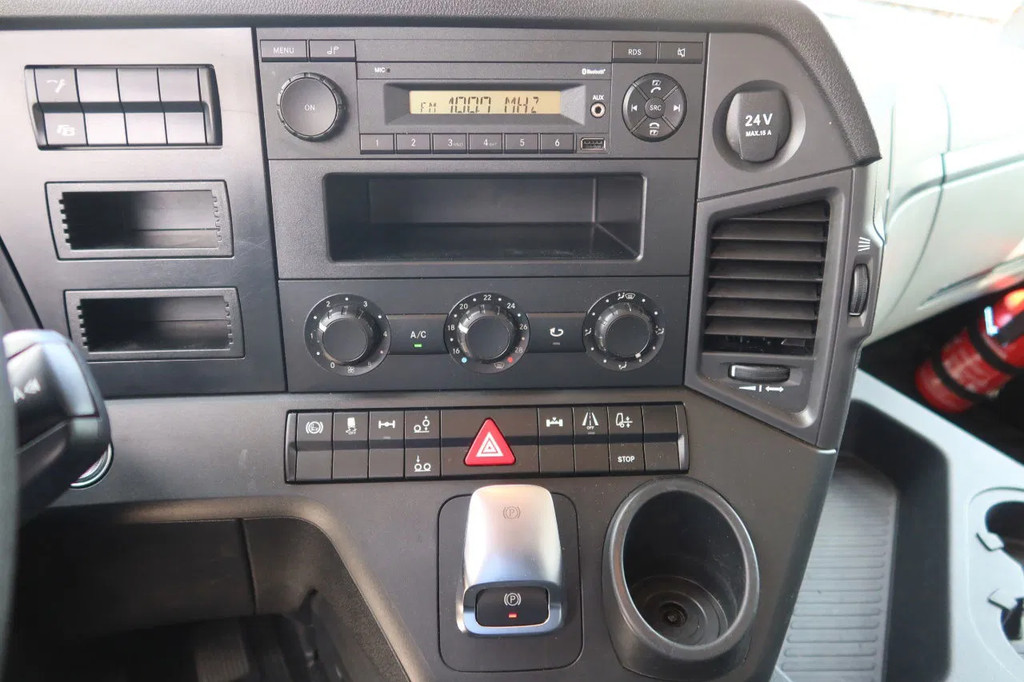 Mercedes-Benz Actros 2530 L Koel/Vries + Laadklep DHollandia 2500kg 9