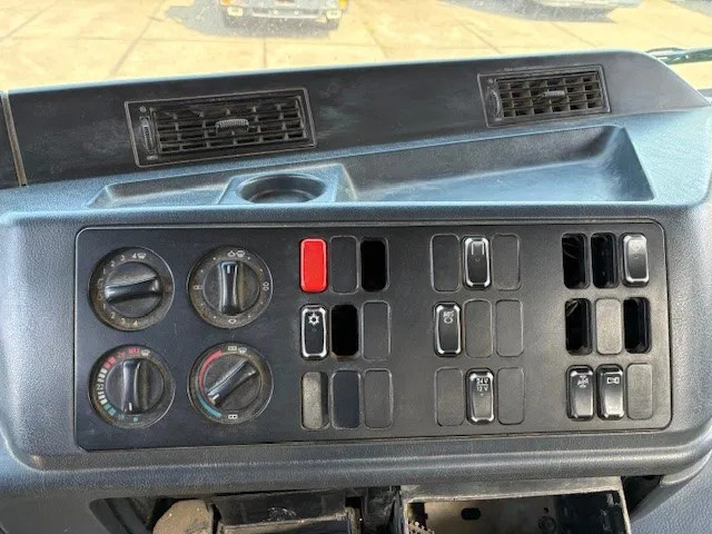 Mercedes-Benz Actros 4140 K 8x4 FULL STEEL CHASSIS (EPS WITH CLUTCH (3 PEDALS) / FULL STEEL SUSPENSION / REDUCTION AXLES / AIRCONDITIONING) 12