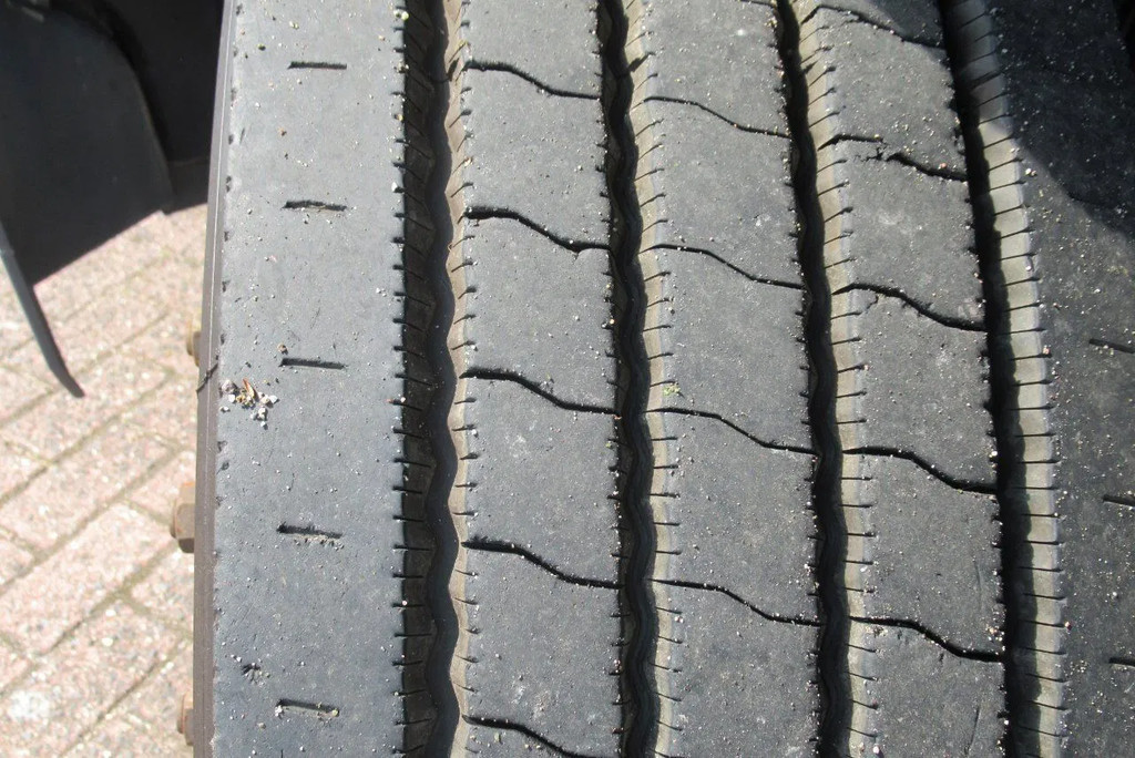 Mercedes-Benz Antos 1833 L 13