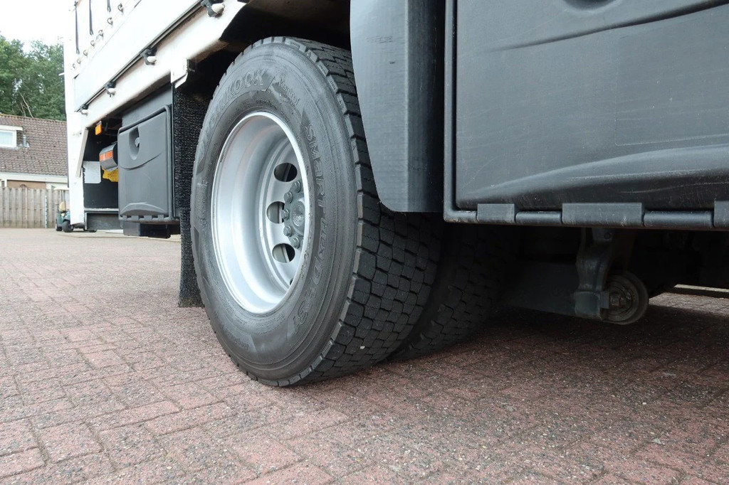 Mercedes-Benz Antos 1924L Huif + Klep Dhollandia 2000 KG Euro 6 13
