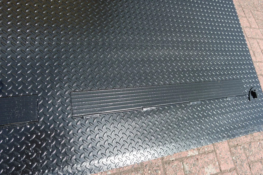 Mercedes-Benz Antos 1933 L Bak+Klep met Schuifwand + Ringfeder 20