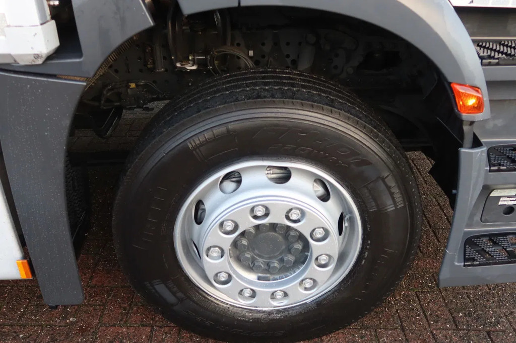 Mercedes-Benz Antos 2127 L Bak+Klep Dhollandia 2.000 kg, Geisoleerd dak 16