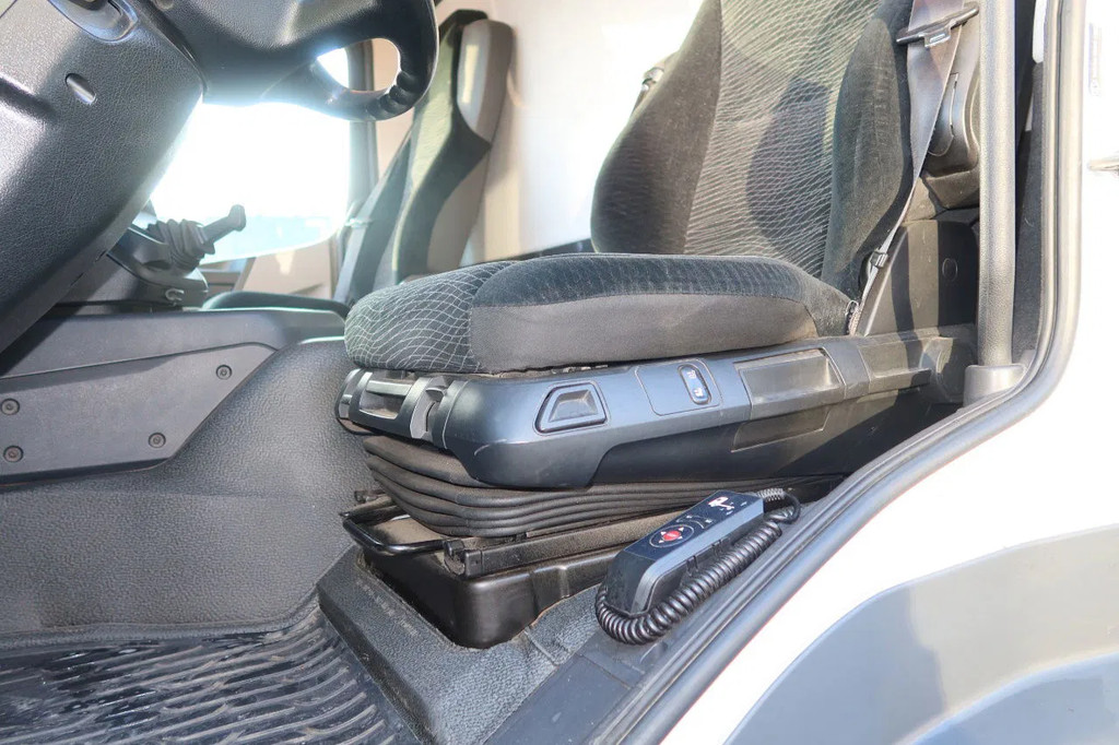 Mercedes-Benz Antos 2127 L Bak+Klep Dhollandia 2.000 kg, Geisoleerd dak 7