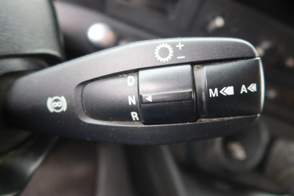 Mercedes-Benz Antos 1924LL Bakwagen + Laadklep 2500 kg Geïsoleerd 9