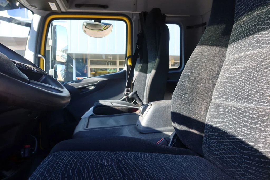 Mercedes-Benz Atego 1221 L Takelwagen 6 Persoons 10
