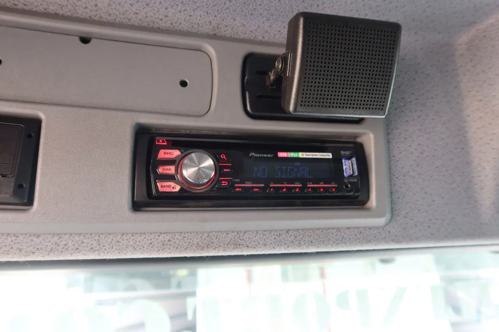 Mercedes-Benz Atego 1221 L Takel wagen 6 Persoons 13