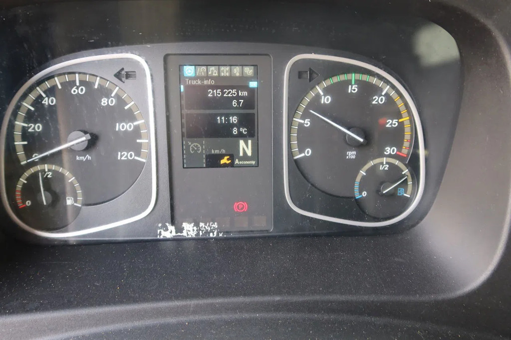 Mercedes-Benz Atego 1221 L Takel wagen 6 Persoons 8