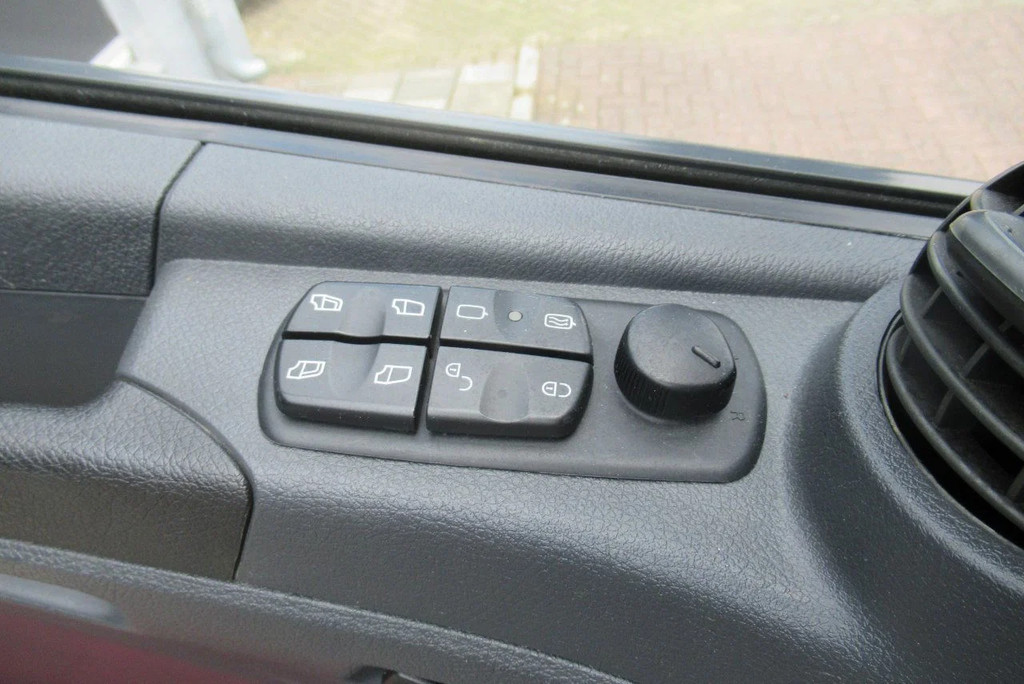 Mercedes-Benz Atego 1527 L Bak + klep Euro 6 12