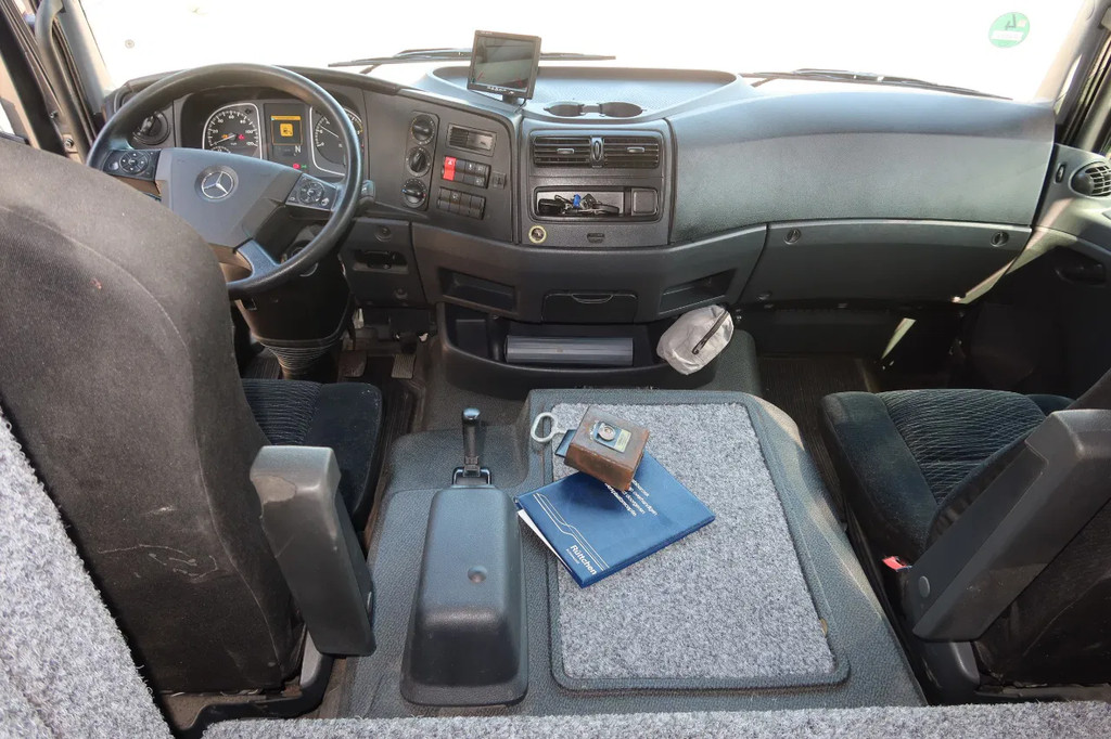 Mercedes-Benz Atego 816 L 3 Paarden/4 Ponies 10