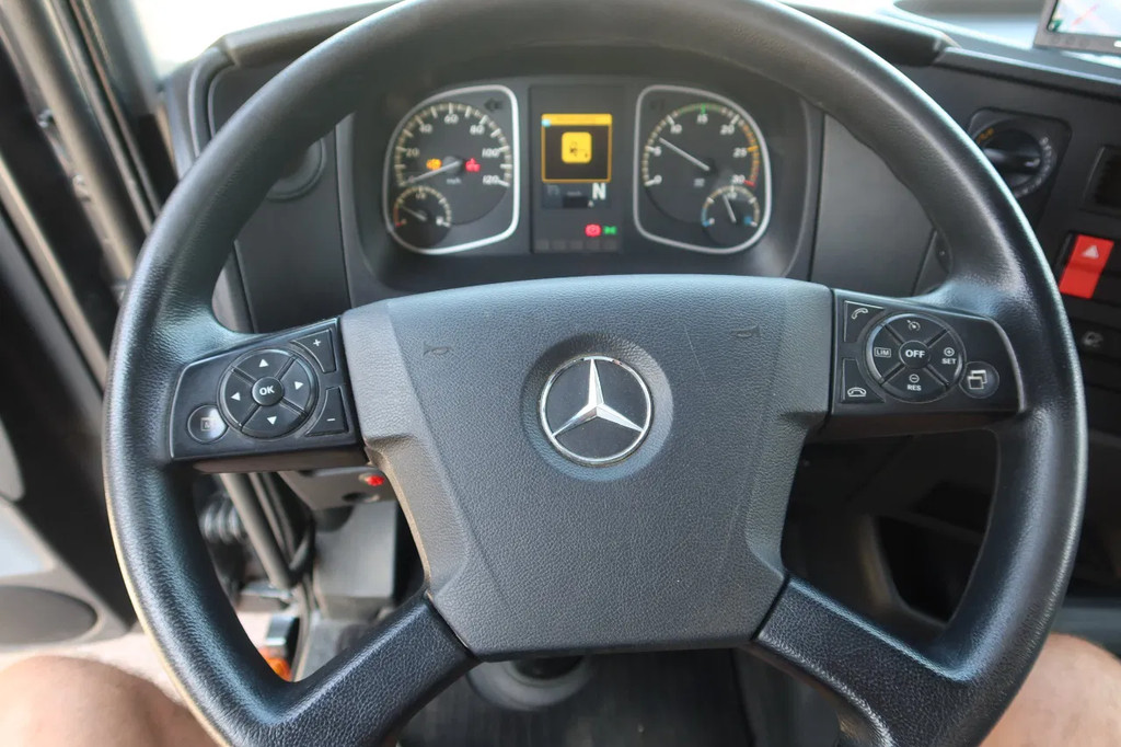 Mercedes-Benz Atego 816 L 3 Paarden/4 Ponies 7