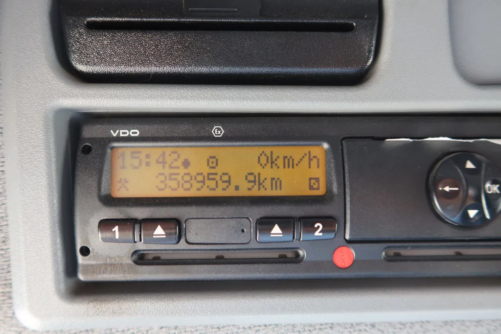 Mercedes-Benz Atego 816 L 3 Paarden/4 Ponies 8