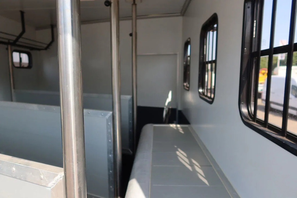 Mercedes-Benz Atego 816 L 3 Paarden/4 Ponies Nieuwe APK + nieuwe accu. 13