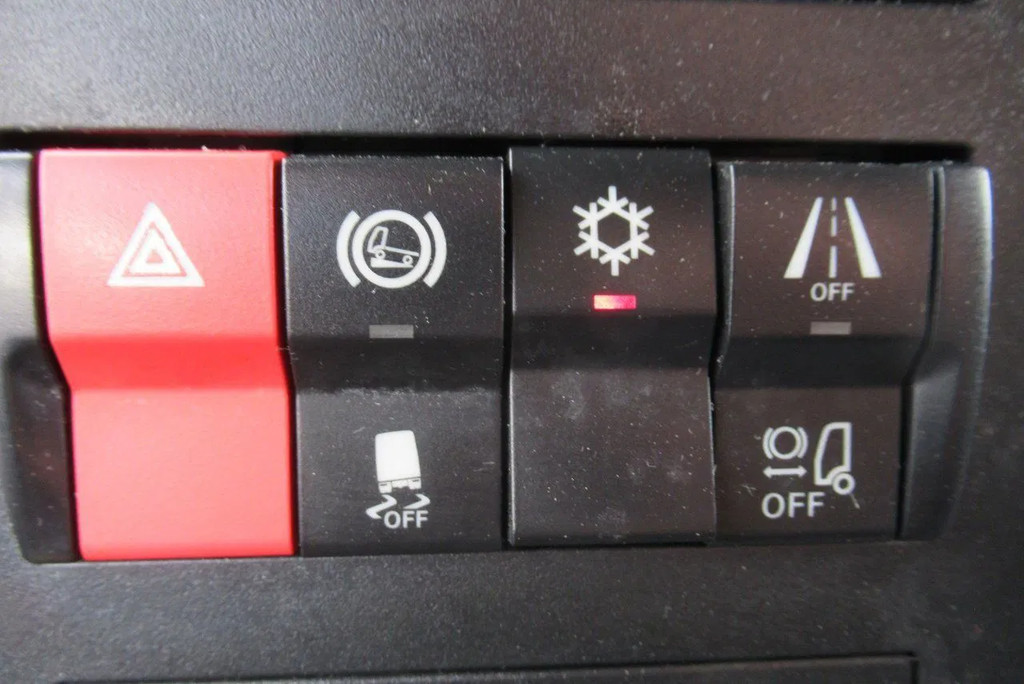 Mercedes-Benz Atego Bak + klep Euro 6 1527 L 8