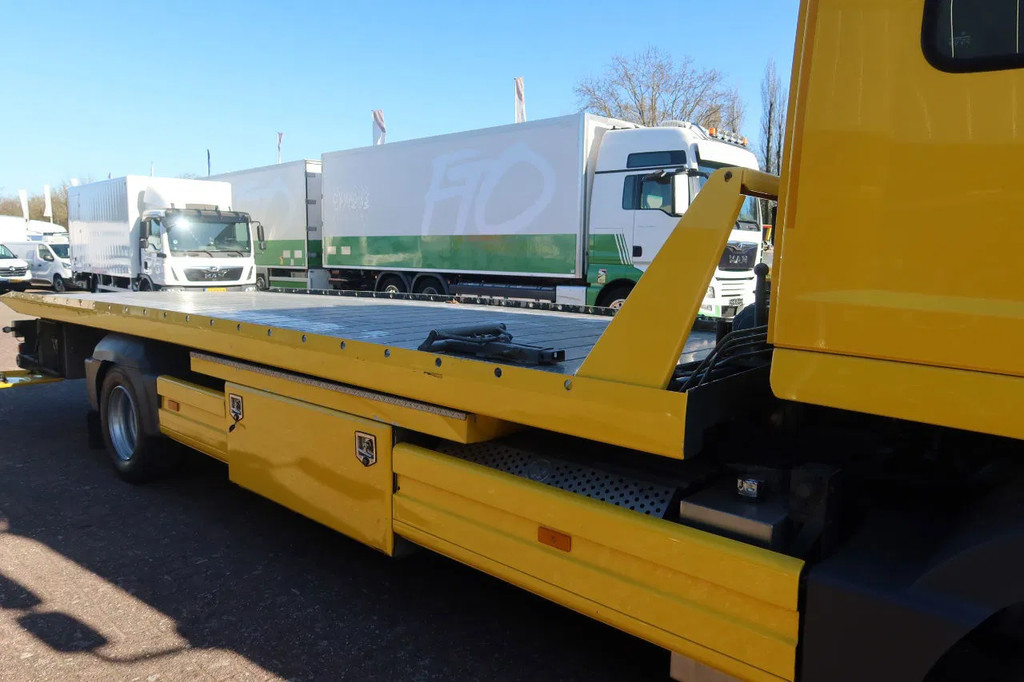 Mercedes-Benz Atego 1221 1221 L Takel wagen 6 Persoons 18