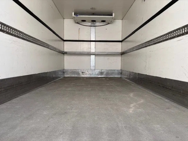 Mercedes-Benz Atego 816 L 4x2 ORIGINAL DUTCH COOLER TRUCK WITH CARRIER XARIOS 600D/E (MANUAL GEARBOX / AIRCONDITIONING / 2.000 KG. TAILLIFT) 12