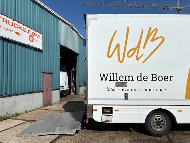 Mercedes-Benz Atego 816 L 4x2 ORIGINAL DUTCH COOLER TRUCK WITH CARRIER XARIOS 600D/E (MANUAL GEARBOX / AIRCONDITIONING / 2.000 KG. TAILLIFT) 14