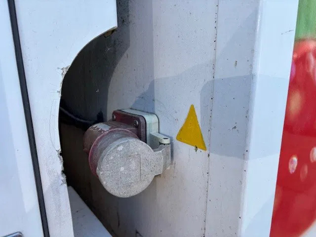 Mercedes-Benz Atego 816 L 4x2 ORIGINAL DUTCH COOLER TRUCK WITH CARRIER XARIOS 600D/E (MANUAL GEARBOX / AIRCONDITIONING / 2.000 KG. TAILLIFT) 16