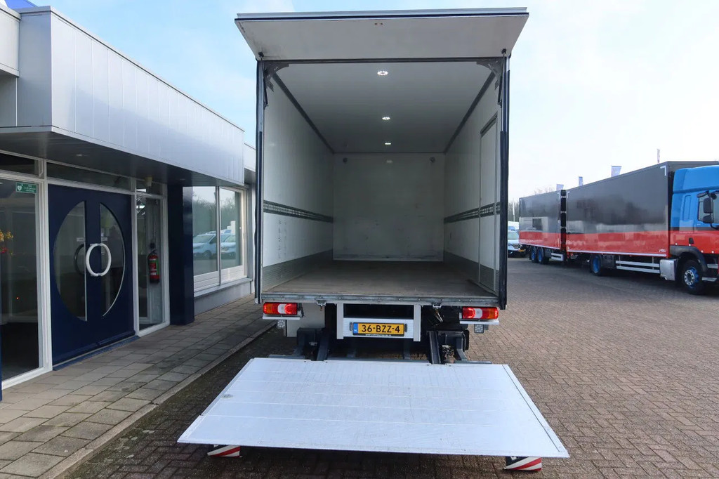 Mercedes-Benz Atego 818 818 L Bak+ Klep 1500 kg. Geisoleerd dak 15