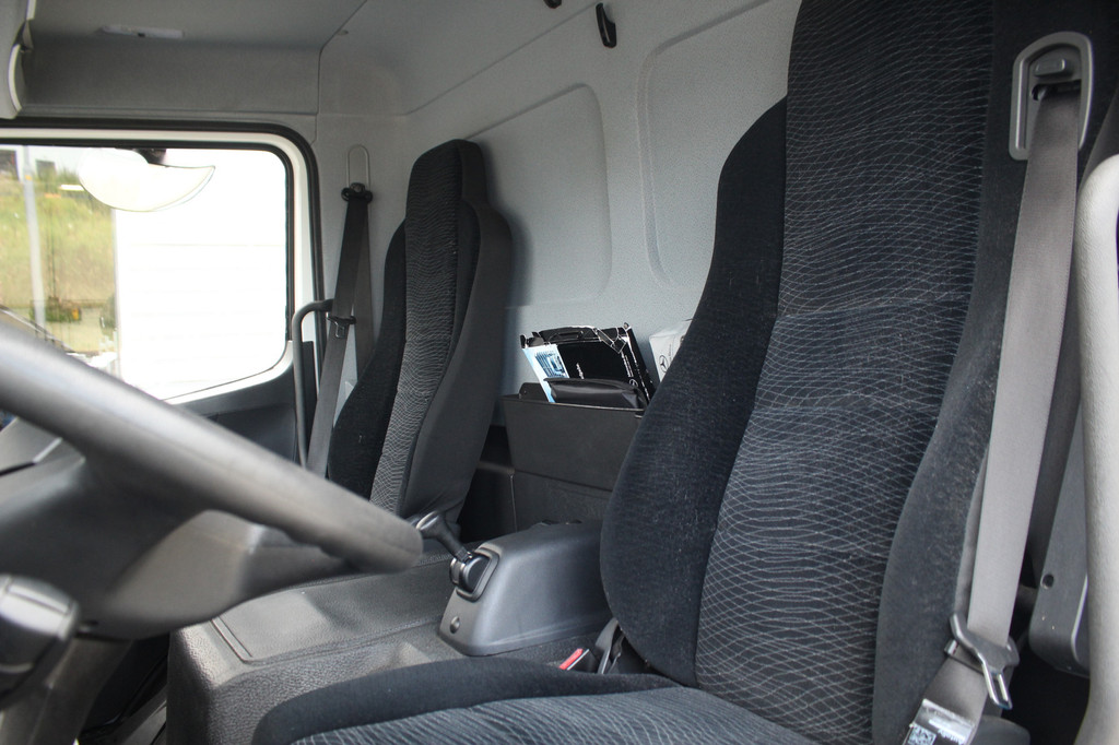 Mercedes-Benz Atego 818 Euro6 Bakwagen 180pk | Automaat | Luchtvering | Gev. Stoel | Lage Km | Lease 360,- p/m 17