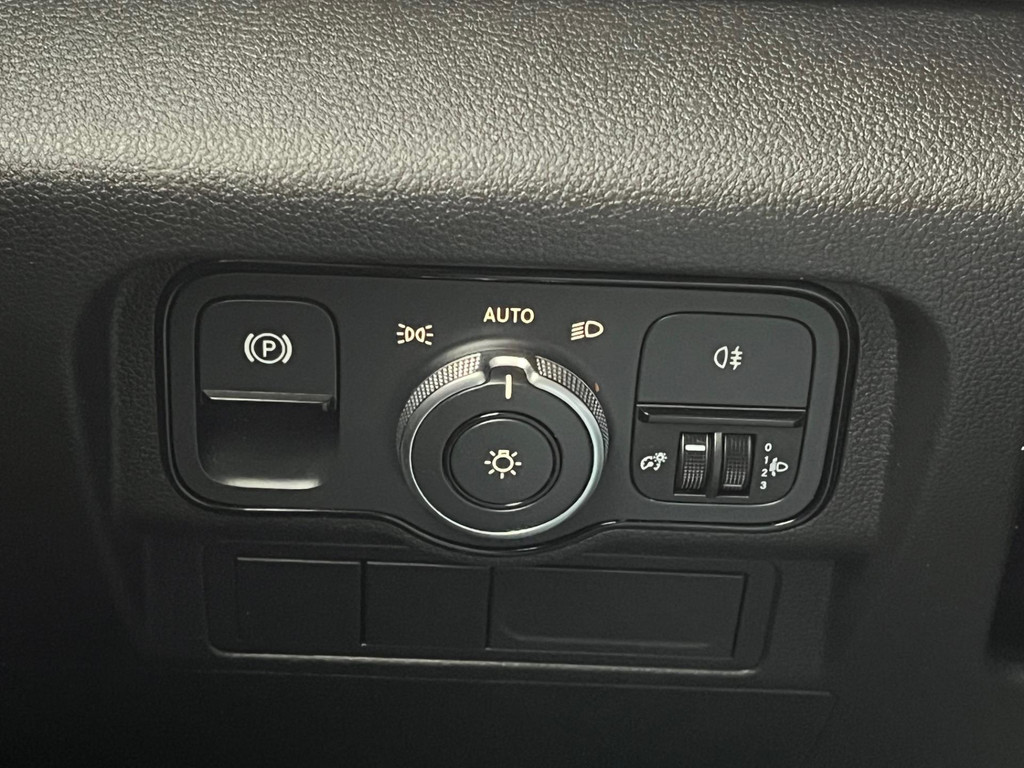 Mercedes-Benz Citan 112 CDI L1 Pro 116PK Automaat / Camera / multistuur / app connect 18