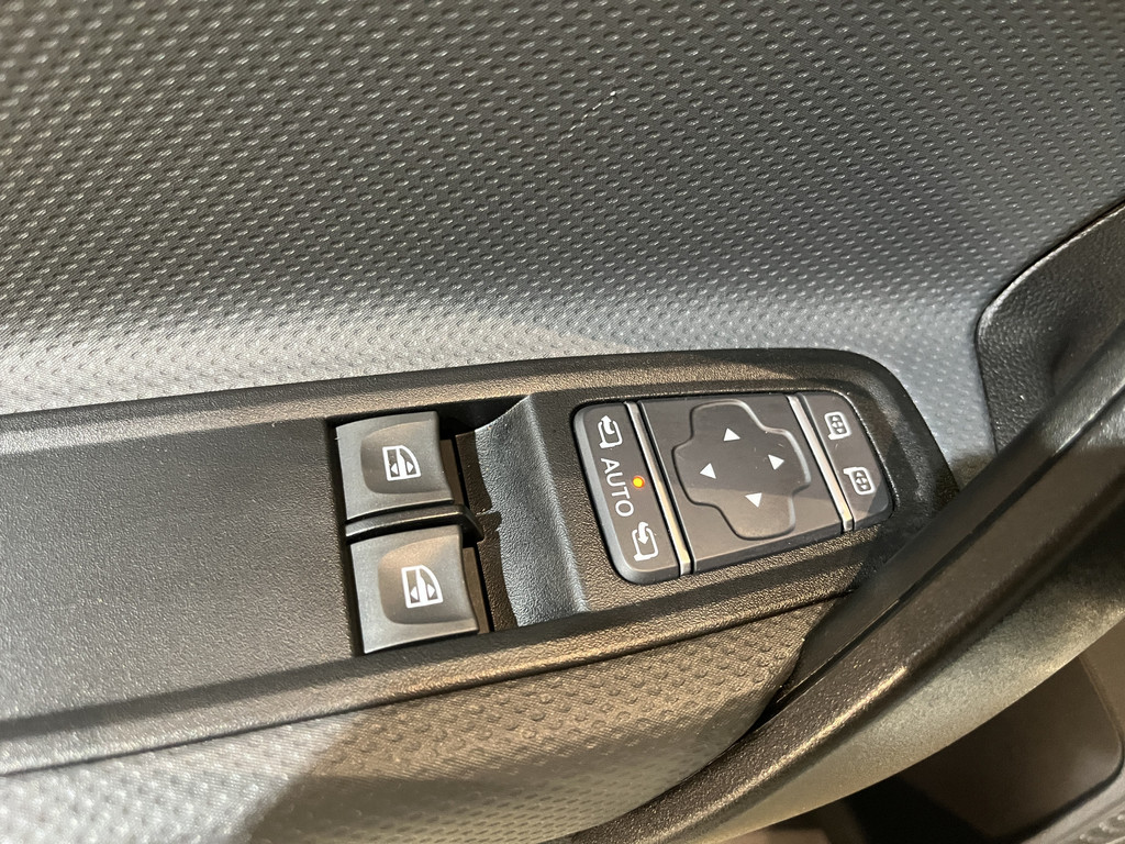 Mercedes-Benz Citan 112 CDI L2 Pro Automaat Servicebus / Sortimo Inrichting / Euro 6 / Airco / Cruise Control / Camera / CarPlay / Klep / Navigatie / 29.000 KM !! 16