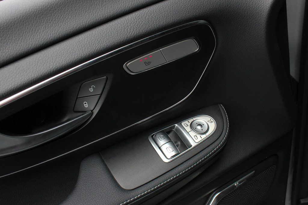 Mercedes-Benz EQV 300 AMG L2 90 kWh 2X ELEK.SCHUIFDEUREN / MULTIEBEAM / 360 CAMERA / 7-PERSOONS / BURMESTER / FULL / NEW MODEL 14