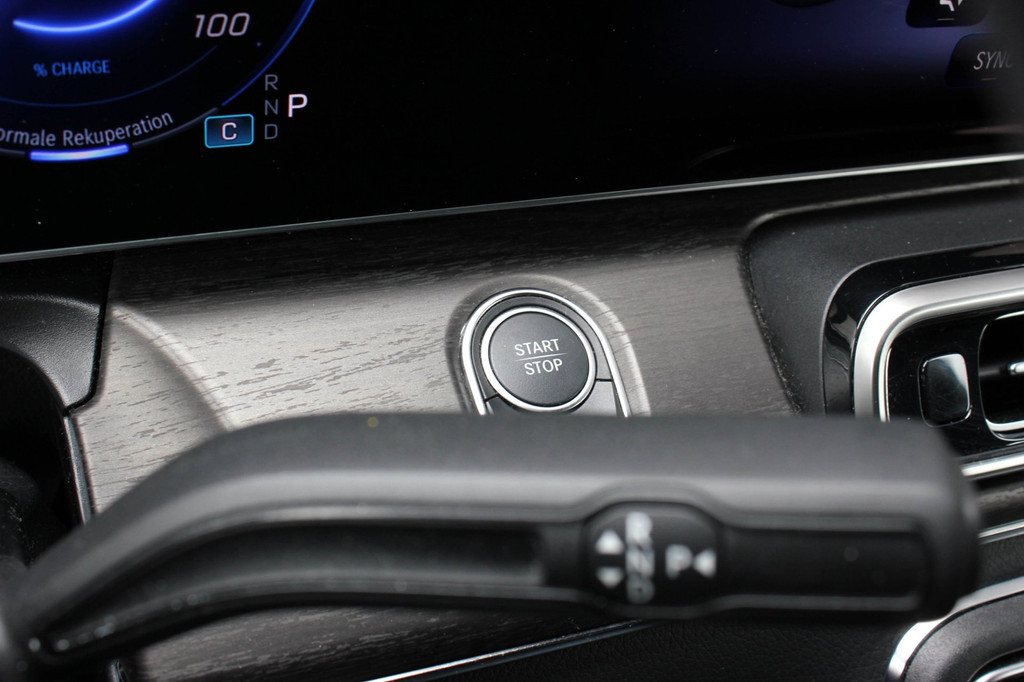 Mercedes-Benz EQV 300 AMG L2 90 kWh 2X ELEK.SCHUIFDEUREN / MULTIEBEAM / 360 CAMERA / 7-PERSOONS / BURMESTER / FULL / NEW MODEL 20
