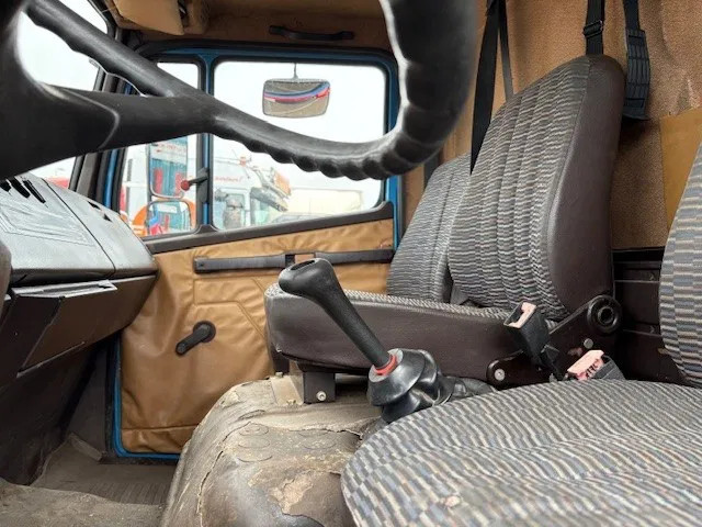 Mercedes-Benz LK 814 RECOVERY TRUCK / CAR-MACHINE TRANSPORTER (6-CILINDER / MANUAL GEARBOX / FULL STEEL SUSPENSION / WINCH / HYDRAULIC RAMPS) 14