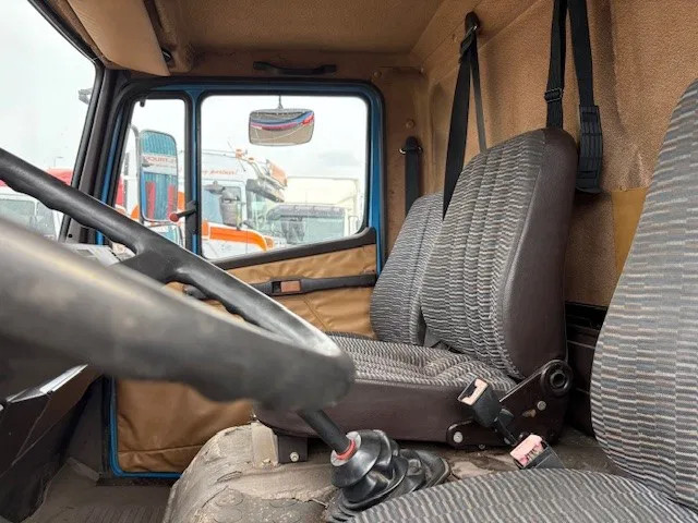 Mercedes-Benz LK 814 RECOVERY TRUCK / CAR-MACHINE TRANSPORTER (6-CILINDER / MANUAL GEARBOX / FULL STEEL SUSPENSION / WINCH / HYDRAULIC RAMPS) 15