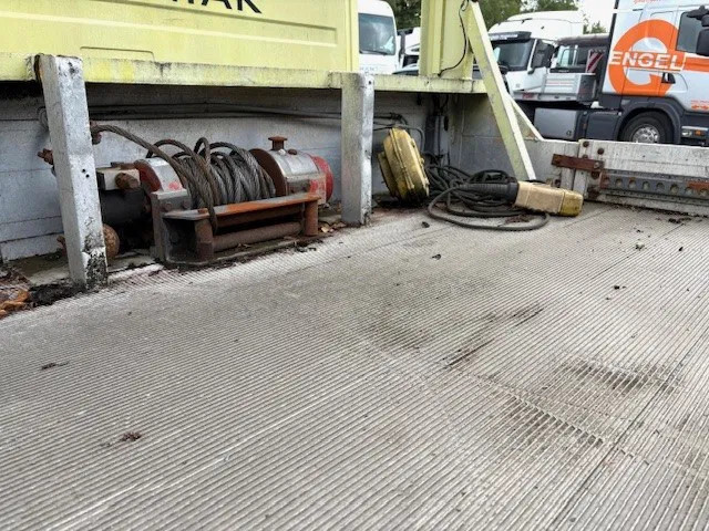 Mercedes-Benz LK 817 AUTO TRANSPORTER (6-CILINDER / FULL STEEL SUSPENSION / MANUAL GEARBOX / WINCH / ETC.) 9