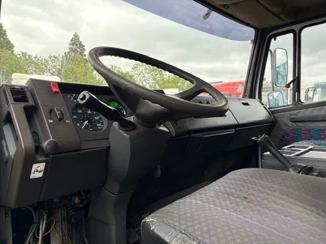 Mercedes-Benz LK 914 (6-CILINDER) WITH TENT BOX (MANUAL GEARBOX / FULL STEEL SUSPENSION / LOADING PLATFORM) 8