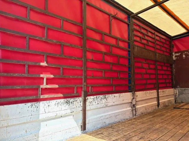 Mercedes-Benz LK 814 K 6-CILINDER FULL STEEL WITH TENT BOX / CATTLE BOX (MANUAL GEARBOX / FULL STEEL SUSPENSION) 15