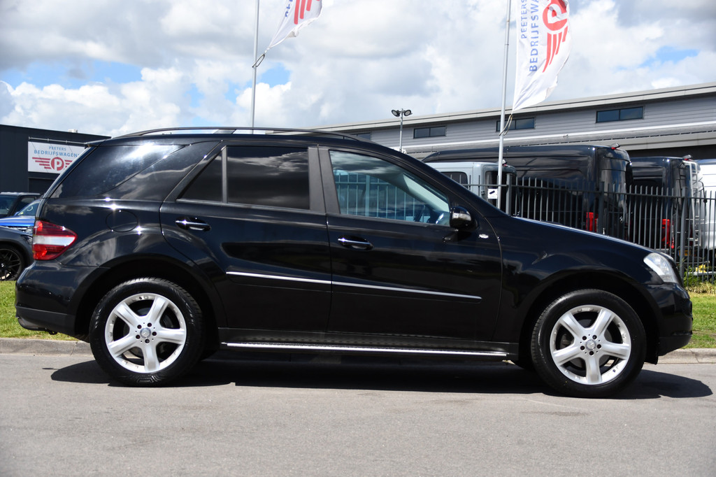 Mercedes-Benz M-klasse 320 CDI V6 Black Edition Cruise, Stoelverwarming, Luchtvering, PANO, 225pk, Automaat, Leder, Xenon, Uniek! 10