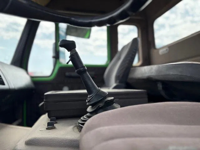 Mercedes-Benz SK 3335K 8x4 FULL STEEL CHASSIS (ZF16 MANUAL GEARBOX / RETARDER / FULL STEEL SUSPENSION / REDUCTION AXLES) 10