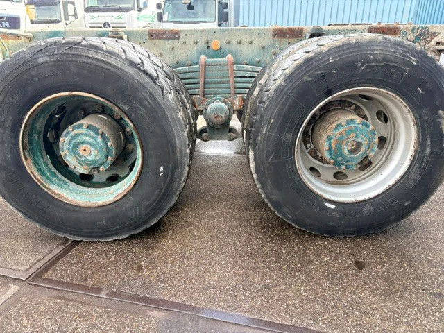 Mercedes-Benz SK 3234 B 8x4 FULL STEEL CHASSIS (V6 ENGINE / ZF16 MANUAL GEARBOX / REDUCTION AXLES / FULL STEEL SUSPENSION / P.T.O.) 7