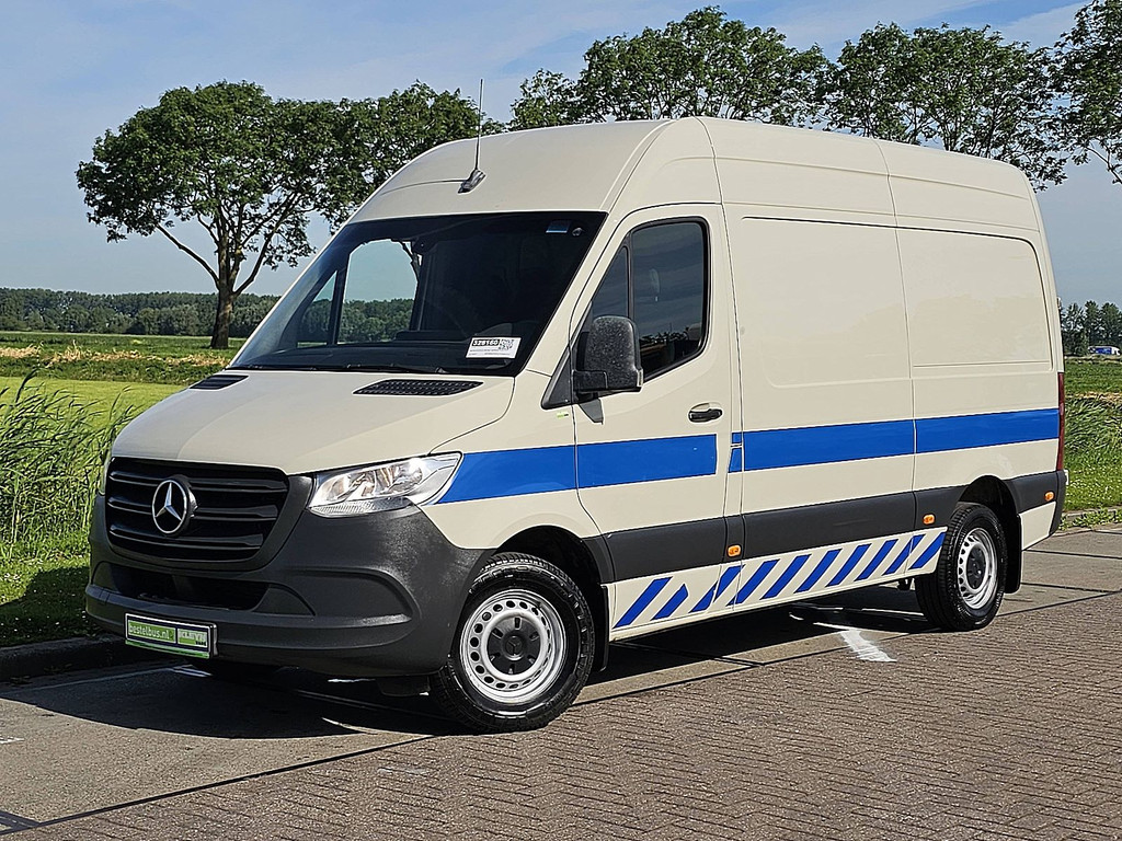Mercedes-Benz SPRINTER 311 ac EURO6 2