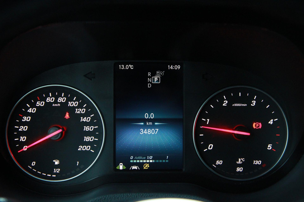 Mercedes-Benz SPRINTER 315 1.9 CDI L2H2 FWD / Camera / Doorloop deur / Multistuur 14